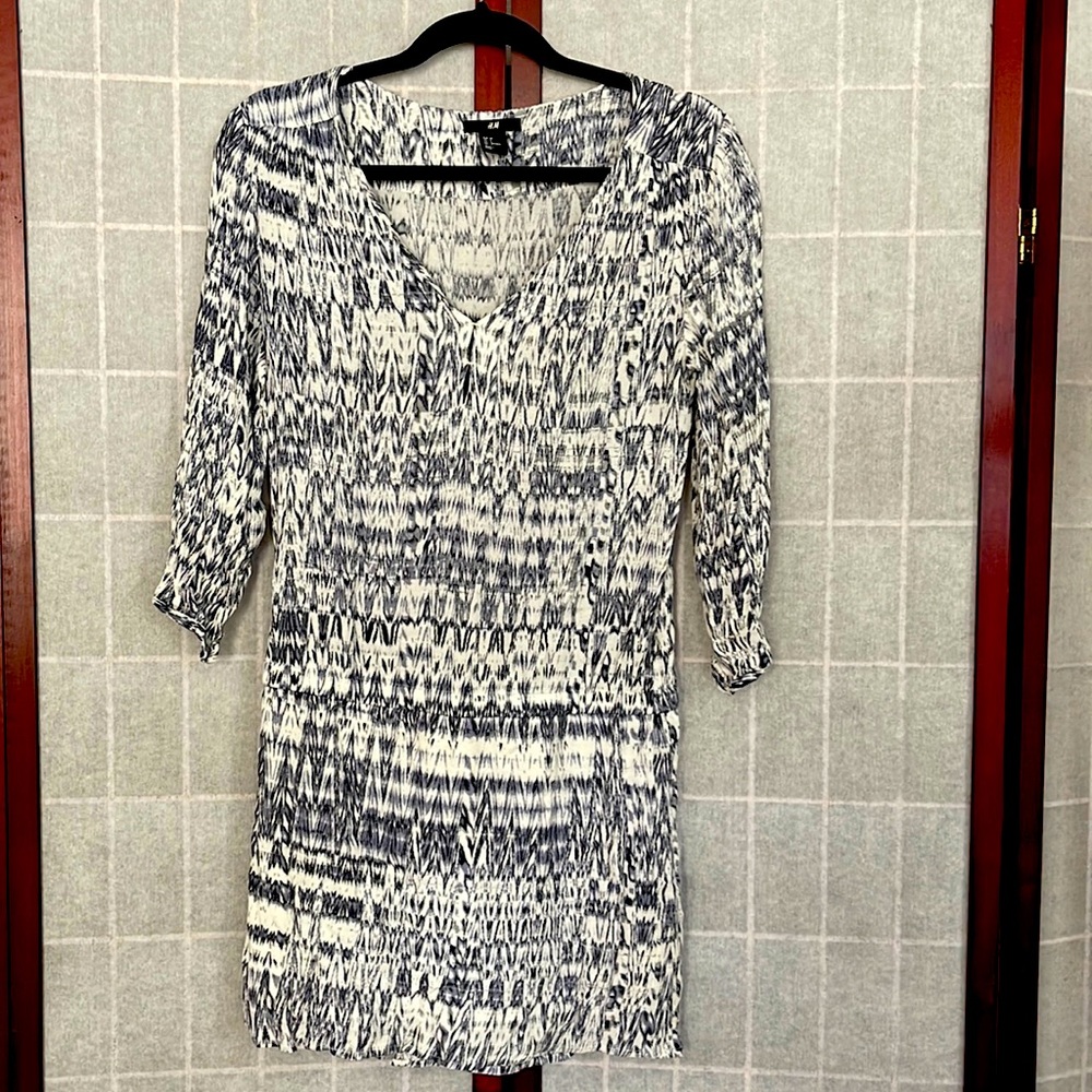 H&M White and Blue Dress